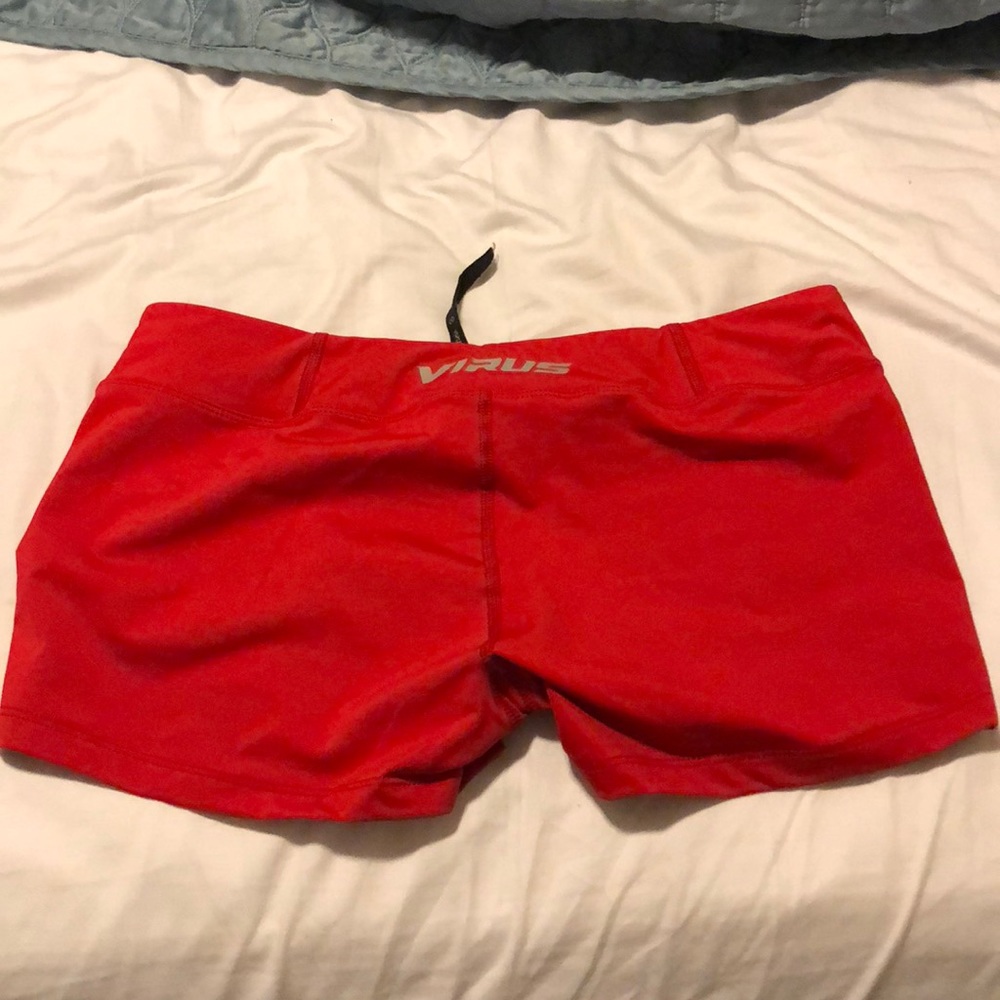 Virus training shorts